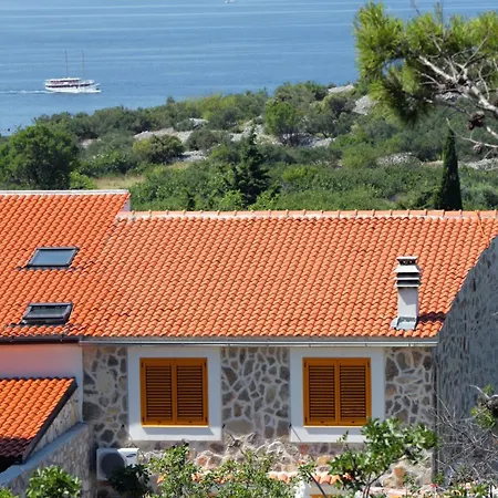 With A Parking Space - 5097 Μούρτερ