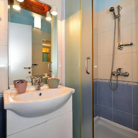 With Parking Space - 5097 Apartment *