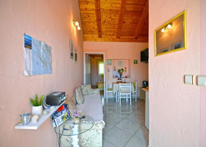 With Parking Space - 5097 Μούρτερ