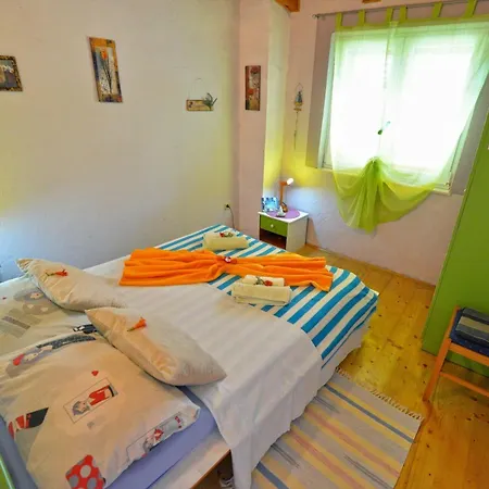 With Parking Space - 5097 Apartman Murter